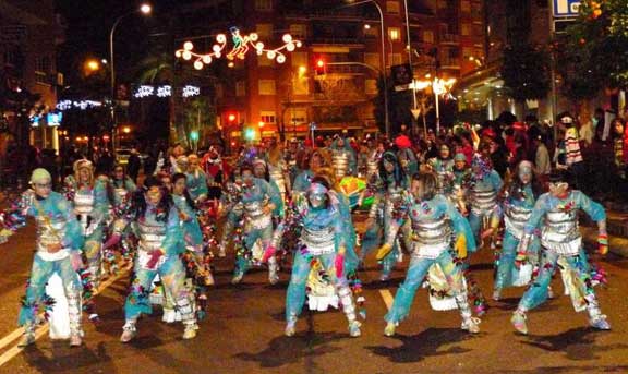 desfile nocturno Desfile de Carnaval Badajoz